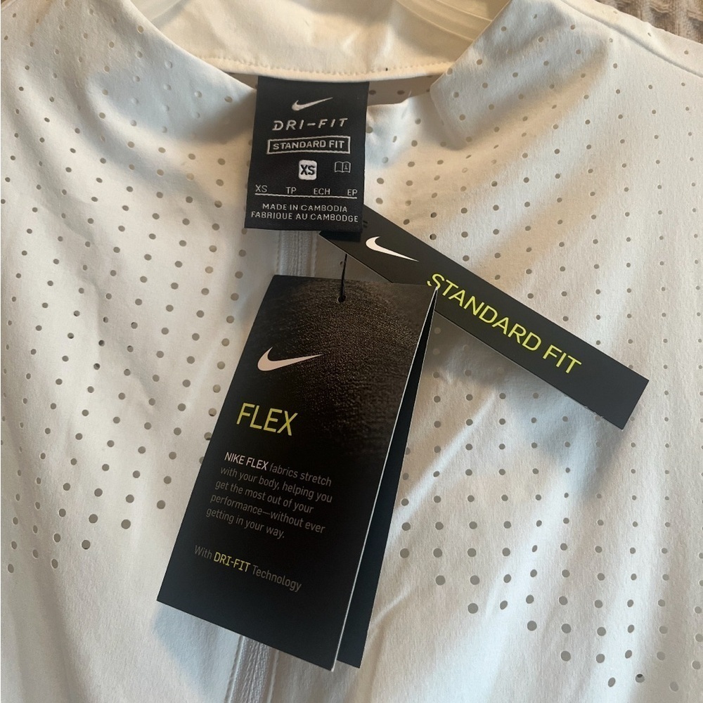 NWT Nike Women's Flex Ace Sleeveless
Golf Dress XS - Picture 4 of 6